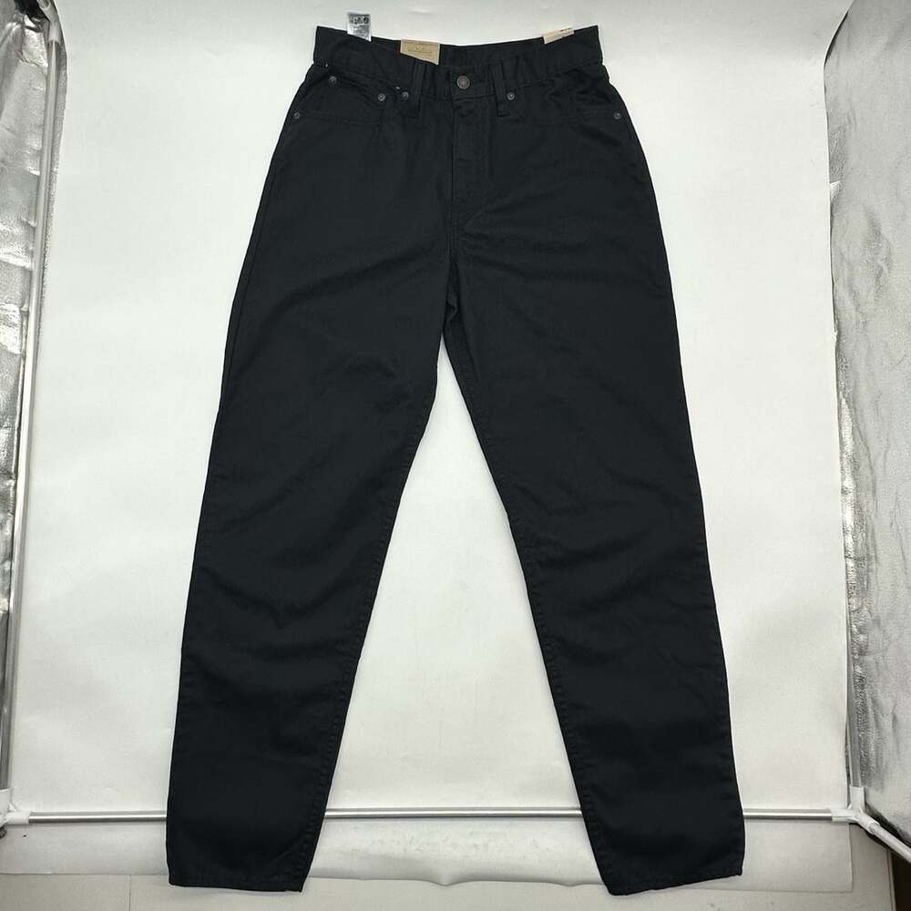 Levi's High Waisted Mom Jeans Size 30x30 Black Relaxed Fit High Rise Denim NWT